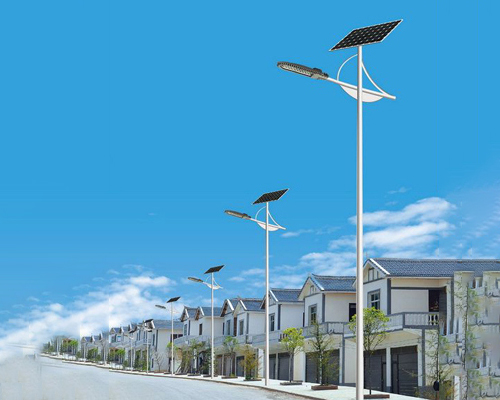 1742827400379537.jpg 贵德太阳能路灯.jpg