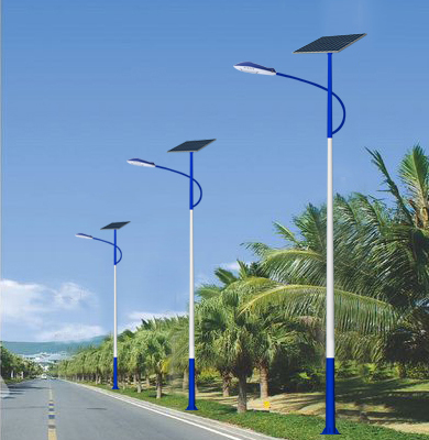 贵德太阳能路灯.jpg